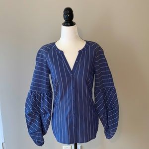 NWT pleated & puffy blouse